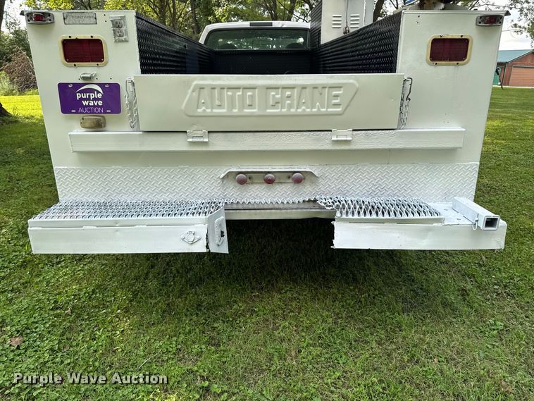 image for item OE9696 2003 Ford F450 Super Duty utility / service truck
