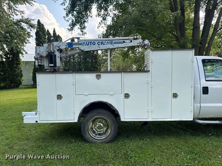 image for item OE9696 2003 Ford F450 Super Duty utility / service truck