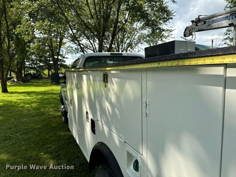 image for item OE9696 2003 Ford F450 Super Duty utility / service truck
