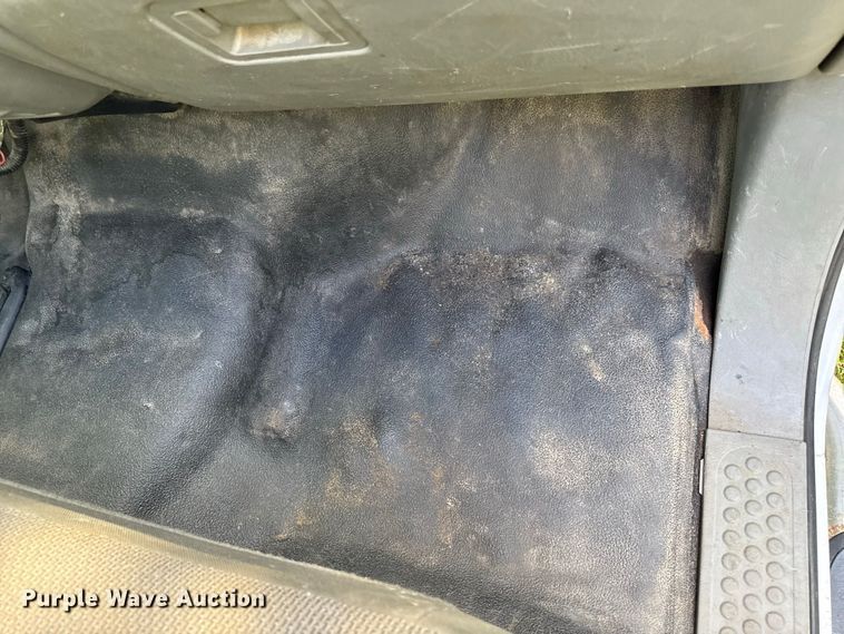 image for item OE9696 2003 Ford F450 Super Duty utility / service truck