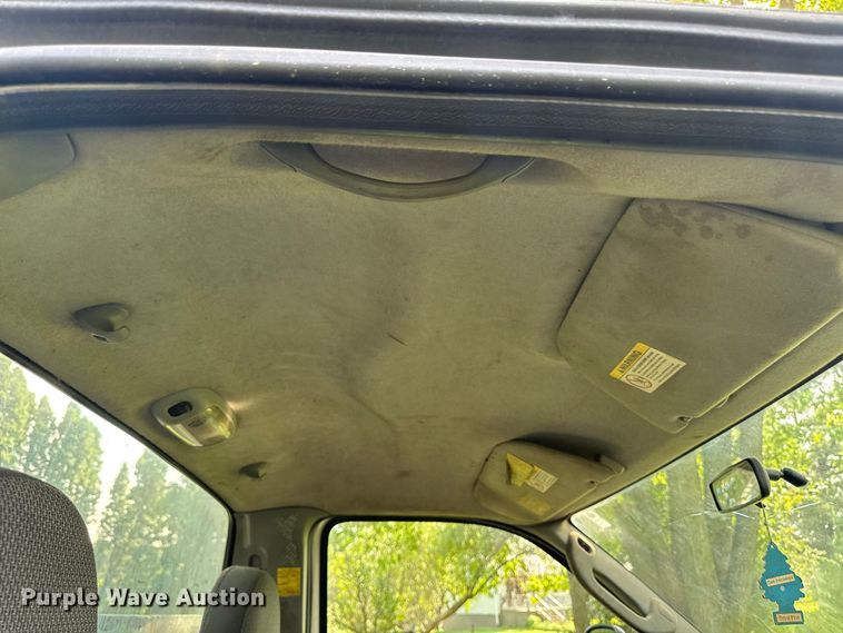 image for item OE9696 2003 Ford F450 Super Duty utility / service truck