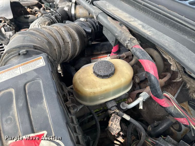 image for item OE9696 2003 Ford F450 Super Duty utility / service truck