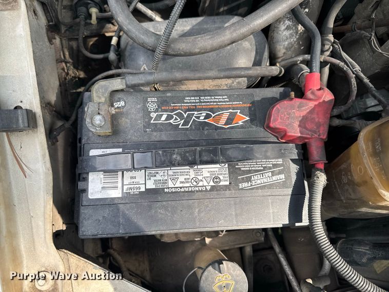 image for item OE9696 2003 Ford F450 Super Duty utility / service truck