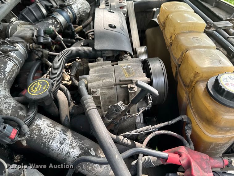 image for item OE9696 2003 Ford F450 Super Duty utility / service truck