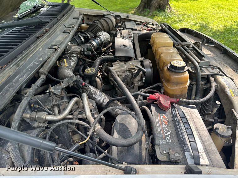 image for item OE9696 2003 Ford F450 Super Duty utility / service truck