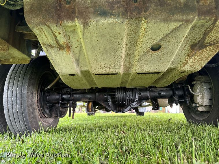 image for item OE9696 2003 Ford F450 Super Duty utility / service truck