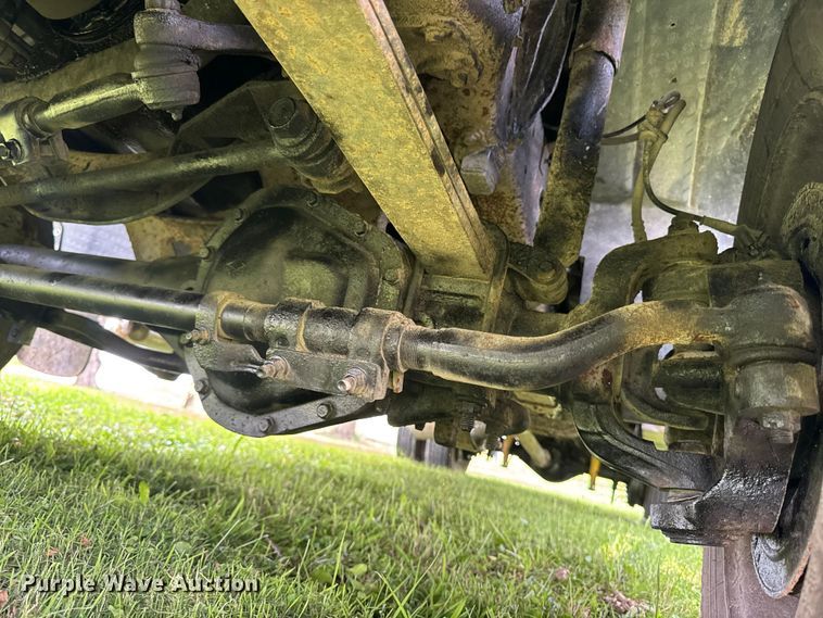 image for item OE9696 2003 Ford F450 Super Duty utility / service truck
