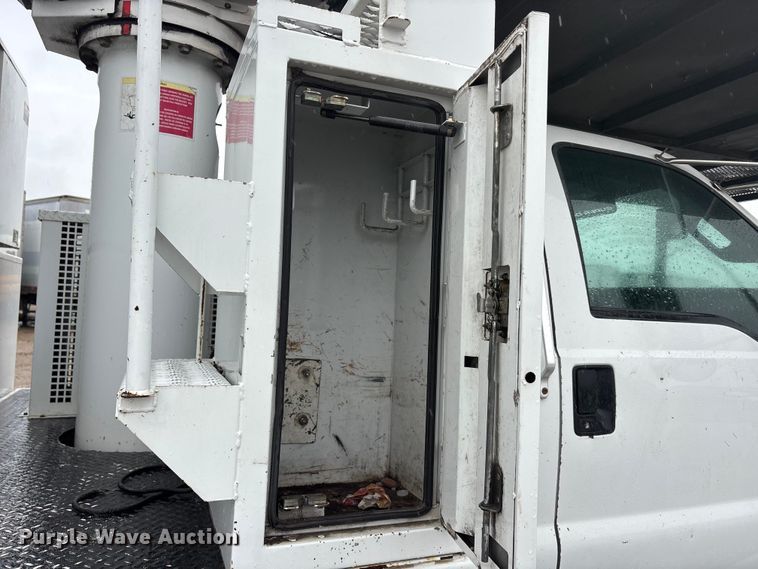 image for item YA2807 2015 Ford F750 Super Duty forestry bucket truck
