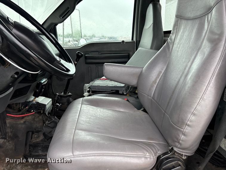 image for item YA2807 2015 Ford F750 Super Duty forestry bucket truck