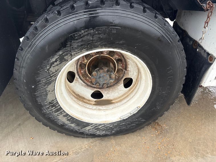 image for item YA2807 2015 Ford F750 Super Duty forestry bucket truck