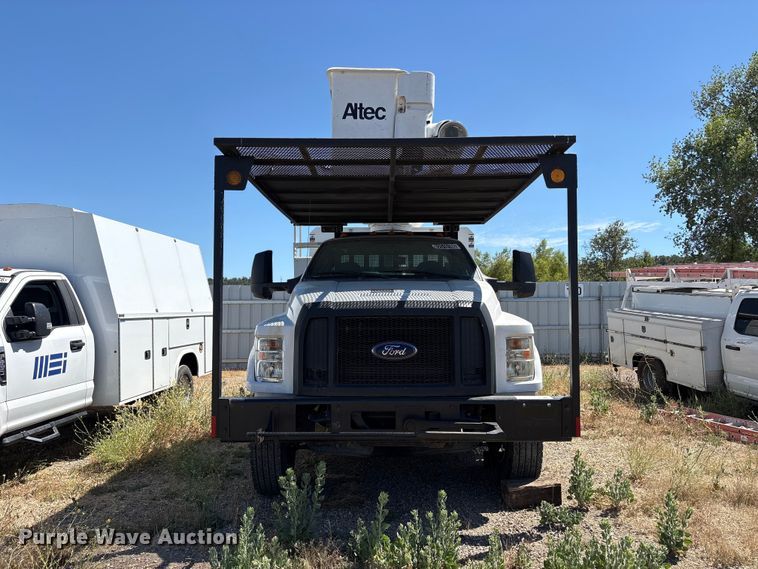 image for item YA3445 2016 Ford F750 forestry bucket truck