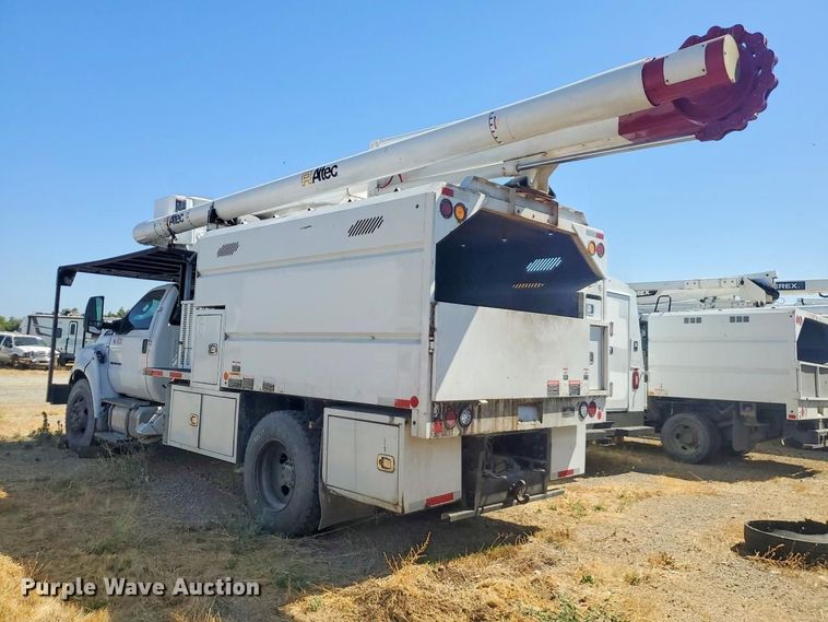 image for item YA3445 2016 Ford F750 forestry bucket truck