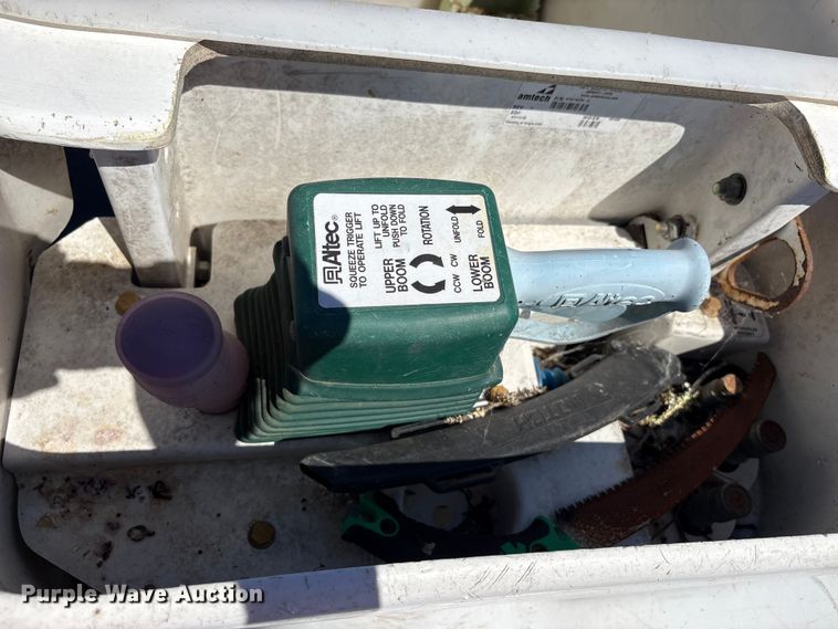 image for item YA3445 2016 Ford F750 forestry bucket truck