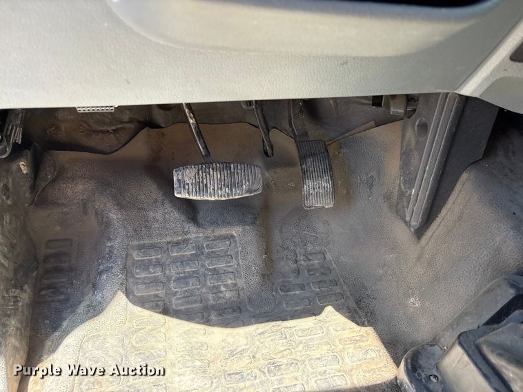 image for item YA3445 2016 Ford F750 forestry bucket truck