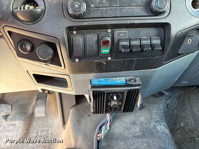 image for item YA3445 2016 Ford F750 forestry bucket truck