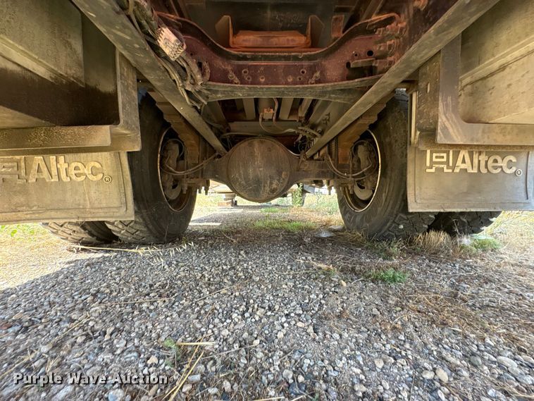 image for item YA3445 2016 Ford F750 forestry bucket truck