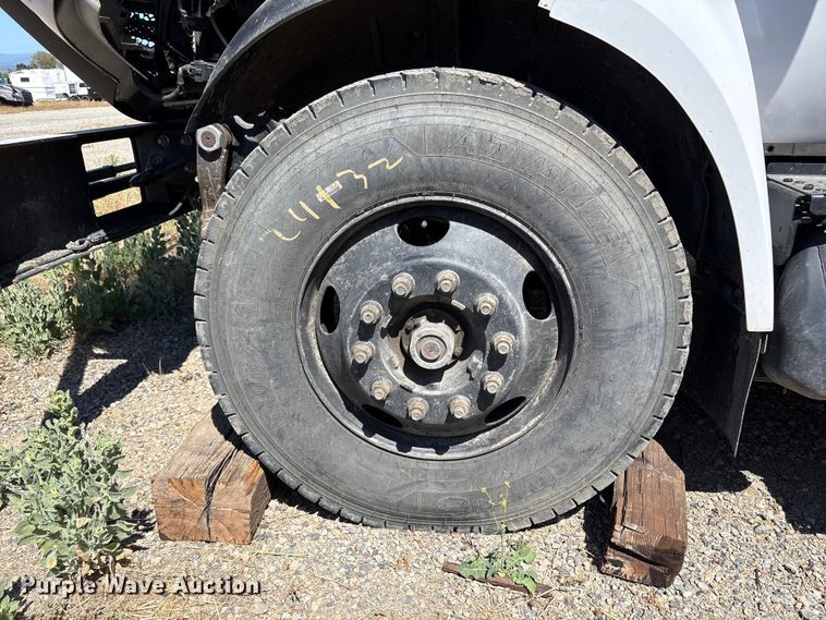 image for item YA3445 2016 Ford F750 forestry bucket truck