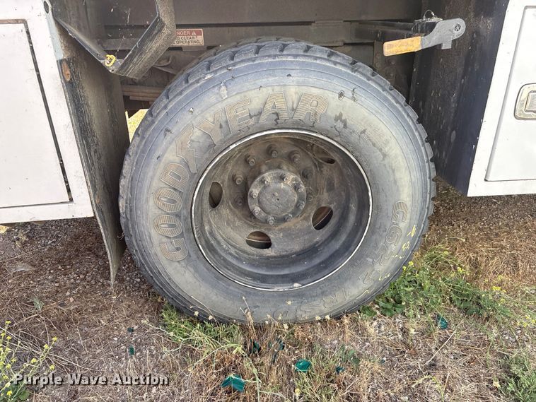 image for item YA3445 2016 Ford F750 forestry bucket truck
