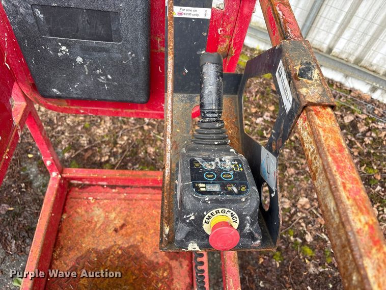 image for item YA3470 2018 MEC 1330SE scissor lift
