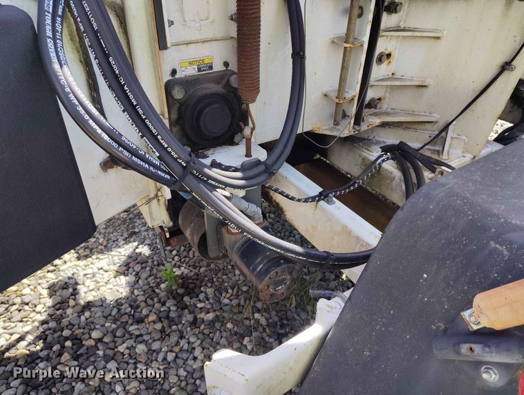 image for item YA3507 2017 Altec DC1317 wood chipper