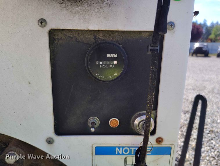 image for item YA3507 2017 Altec DC1317 wood chipper