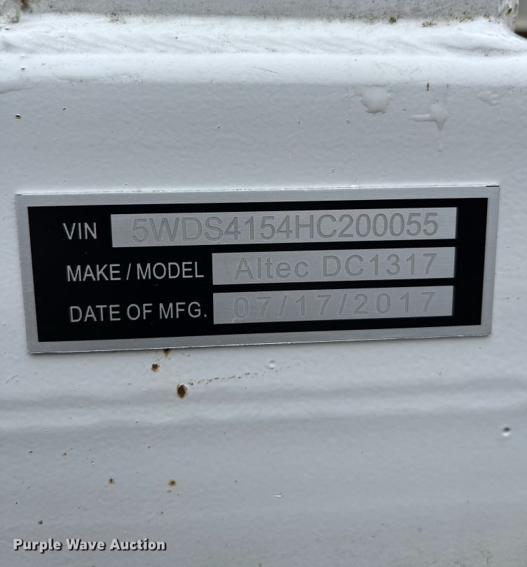 image for item YA3507 2017 Altec DC1317 wood chipper