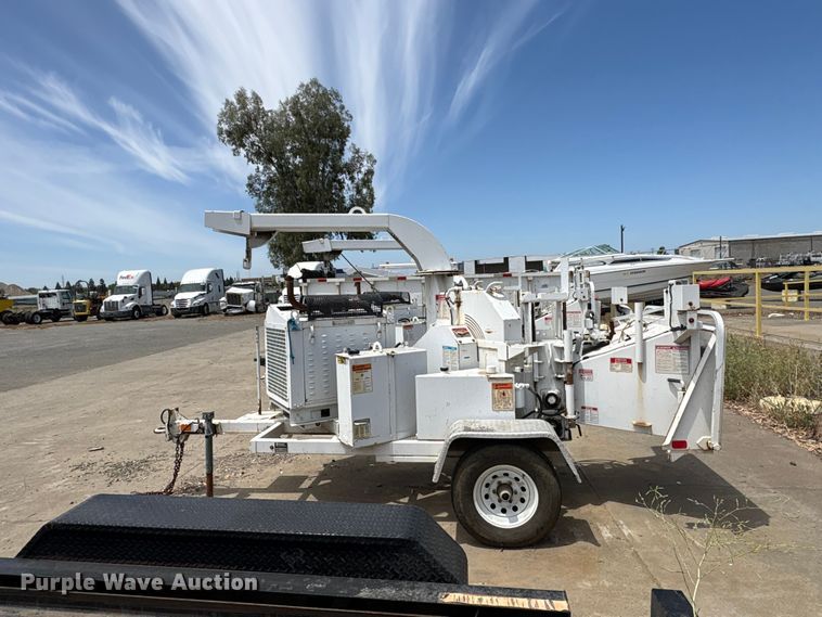 image for item YA3529 2015 Bandit 200UC wood chipper