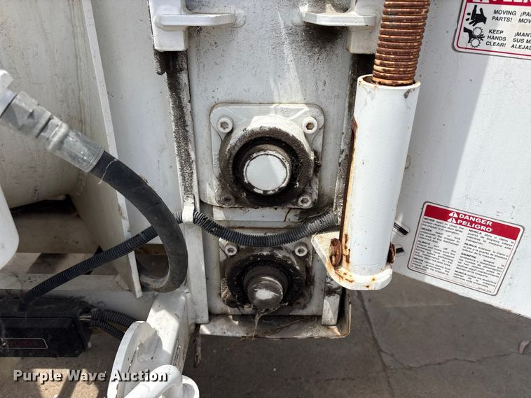 image for item YA3529 2015 Bandit 200UC wood chipper