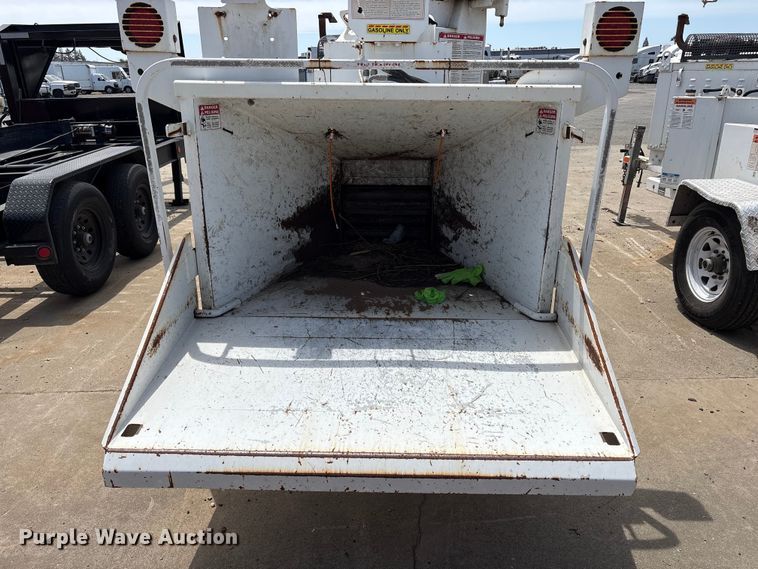 image for item YA3529 2015 Bandit 200UC wood chipper