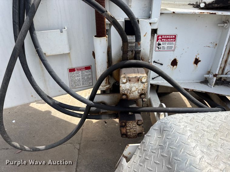 image for item YA3529 2015 Bandit 200UC wood chipper