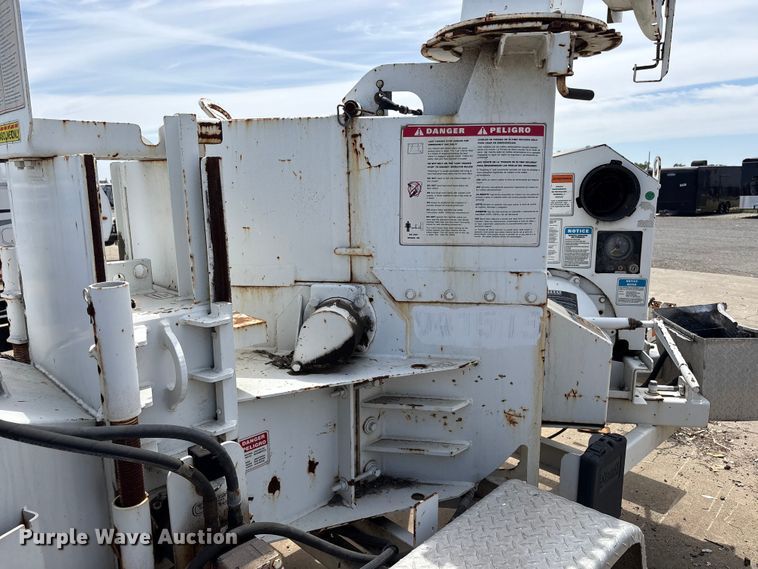 image for item YA3529 2015 Bandit 200UC wood chipper