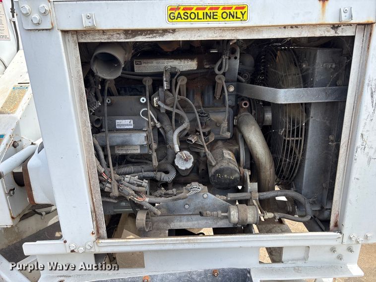 image for item YA3529 2015 Bandit 200UC wood chipper