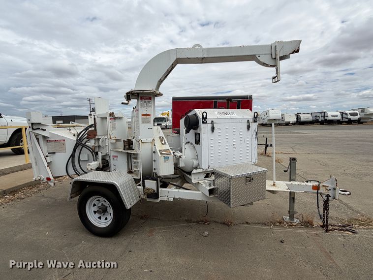 image for item YA3531 2015 Bandit 200UC wood chipper