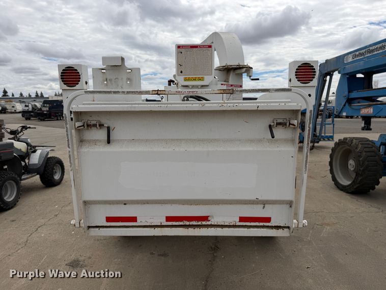 image for item YA3531 2015 Bandit 200UC wood chipper