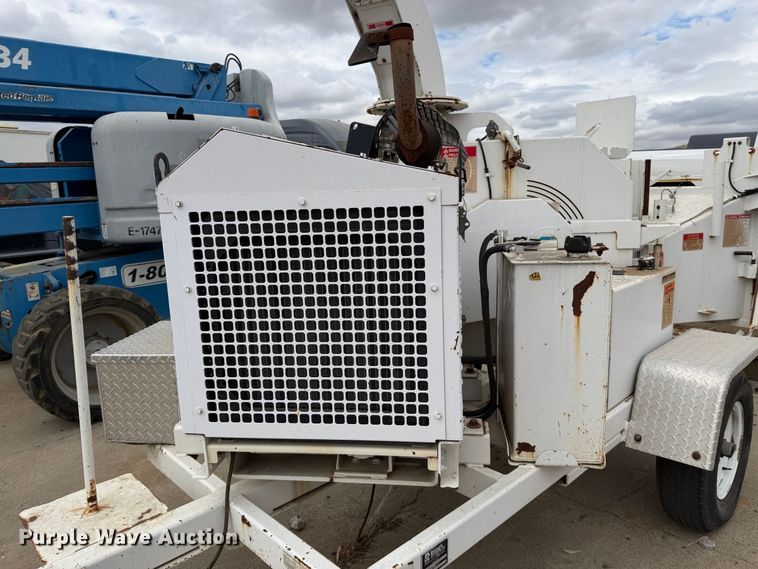 image for item YA3531 2015 Bandit 200UC wood chipper
