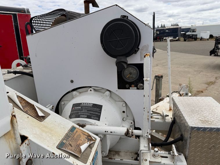 image for item YA3531 2015 Bandit 200UC wood chipper