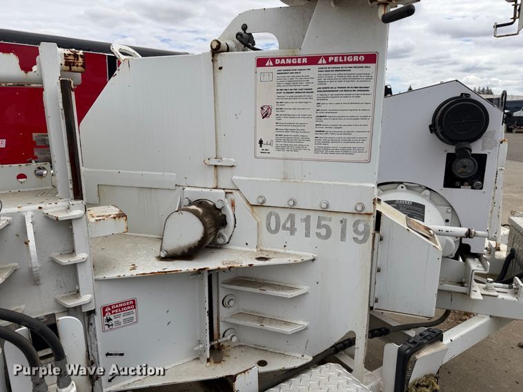 image for item YA3531 2015 Bandit 200UC wood chipper
