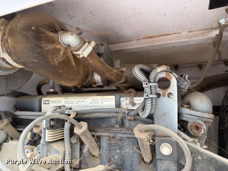 image for item YA3531 2015 Bandit 200UC wood chipper