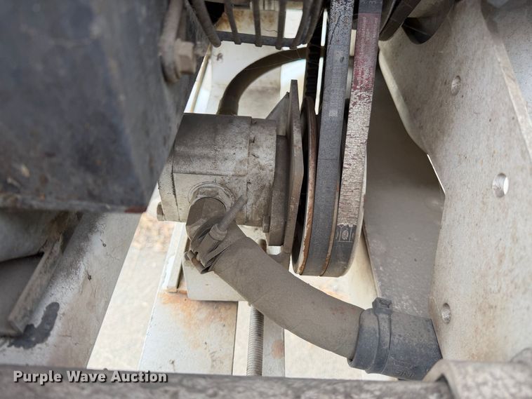 image for item YA3531 2015 Bandit 200UC wood chipper