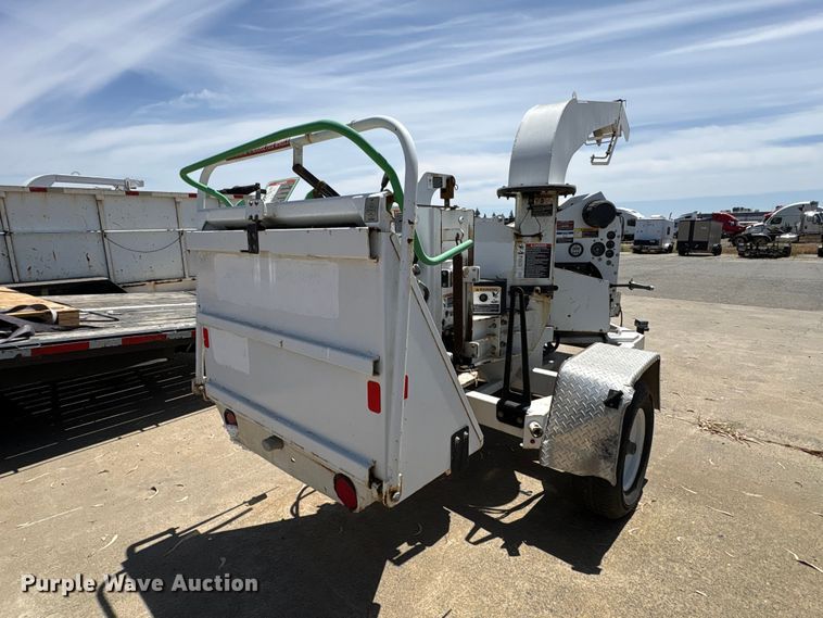 image for item YA3533 2011 Altec DC-912A wood chipper