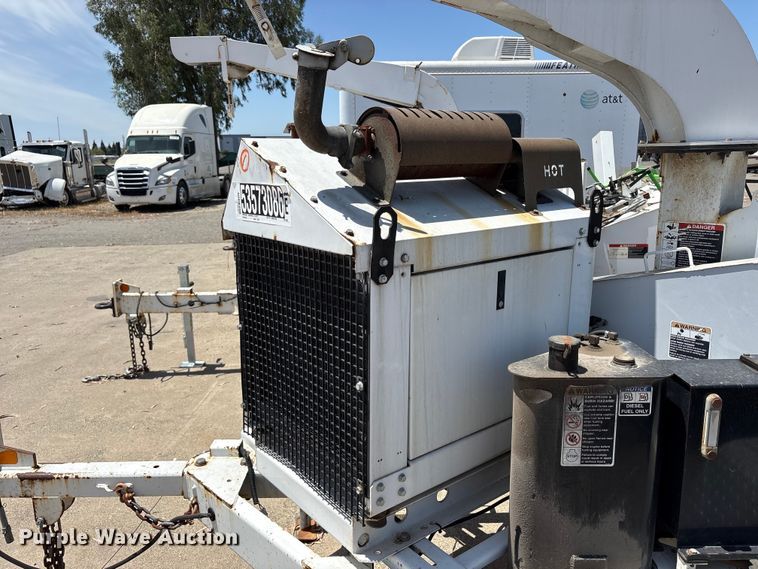 image for item YA3533 2011 Altec DC-912A wood chipper