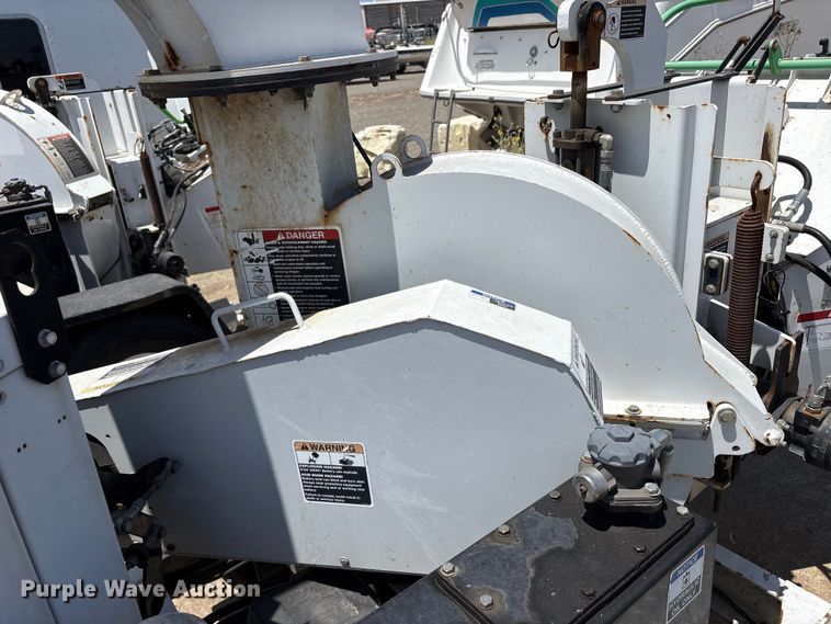 image for item YA3533 2011 Altec DC-912A wood chipper