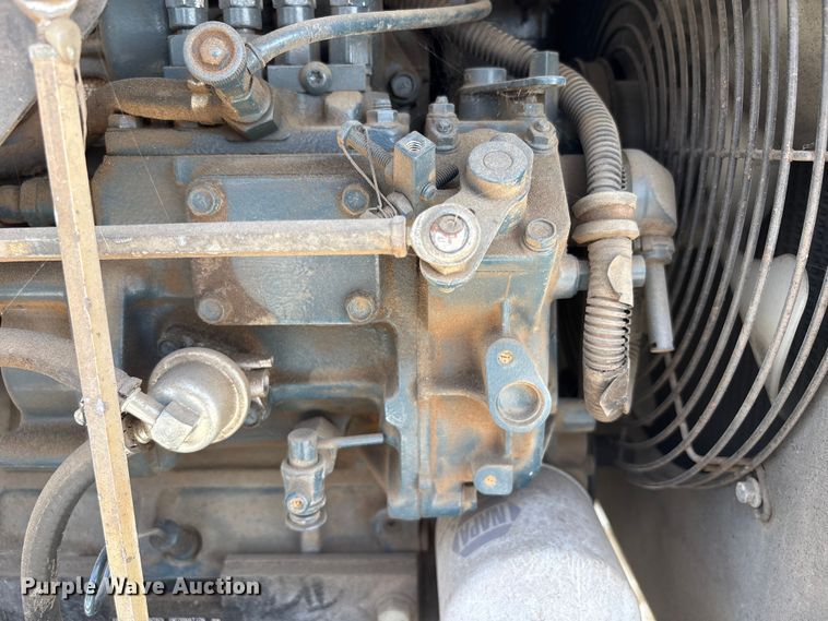 image for item YA3533 2011 Altec DC-912A wood chipper