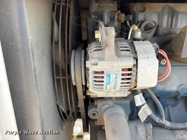 image for item YA3533 2011 Altec DC-912A wood chipper