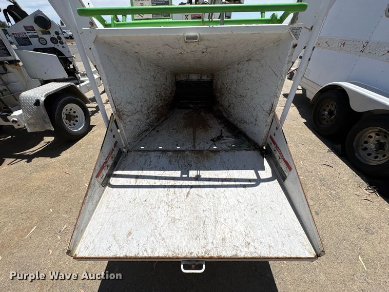 image for item YA3534 2017 Altec DC1317 wood chipper