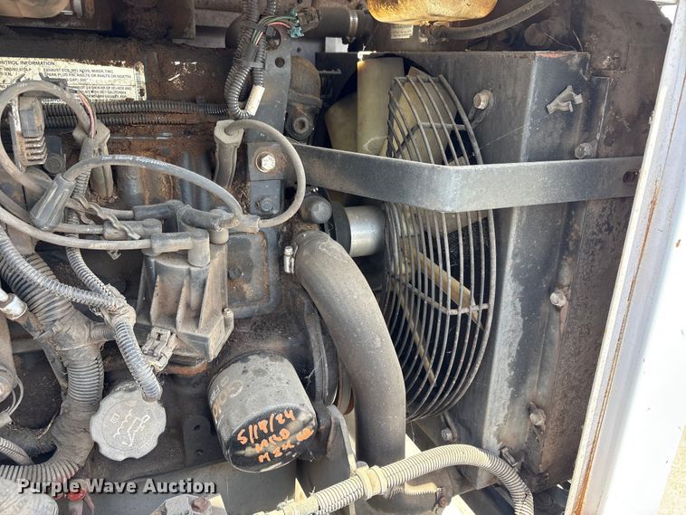 image for item YA3534 2017 Altec DC1317 wood chipper