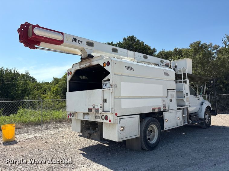 image for item YA3535 2015 Ford F750 Super Duty forestry bucket truck