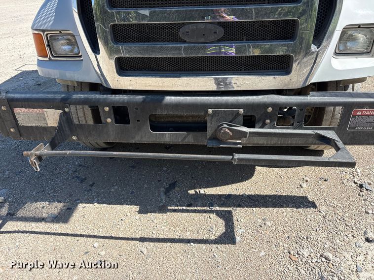 image for item YA3535 2015 Ford F750 Super Duty forestry bucket truck