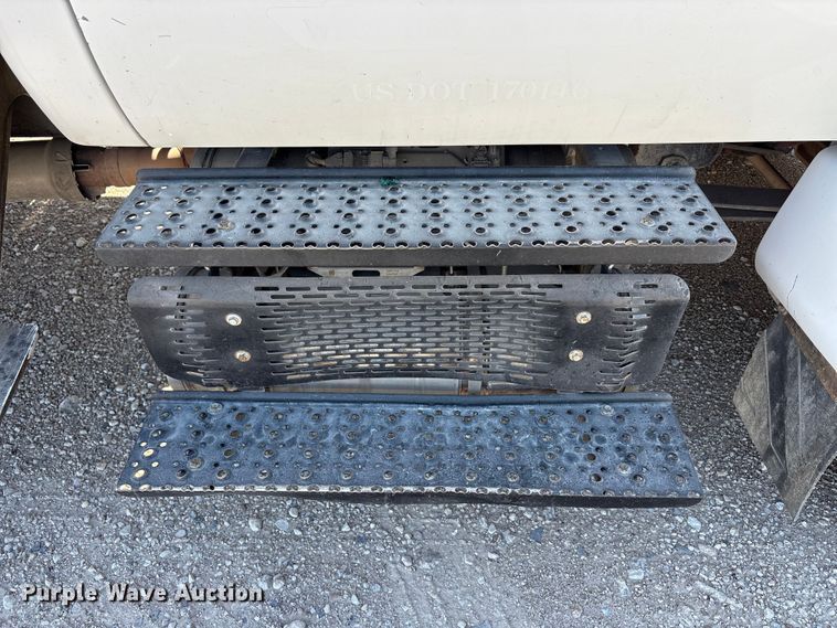 image for item YA3535 2015 Ford F750 Super Duty forestry bucket truck