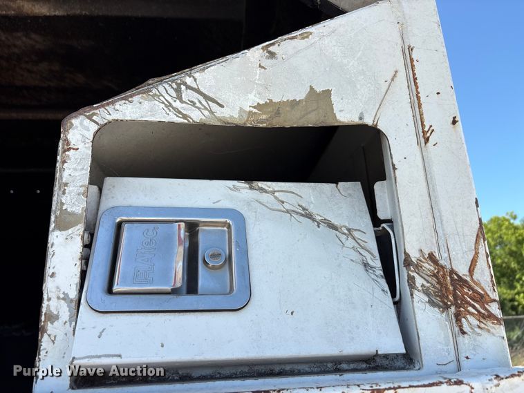 image for item YA3535 2015 Ford F750 Super Duty forestry bucket truck